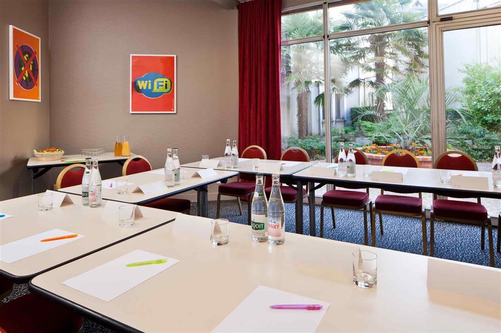 Ibis Styles Blois Centre Gare Hotel Bagian luar foto
