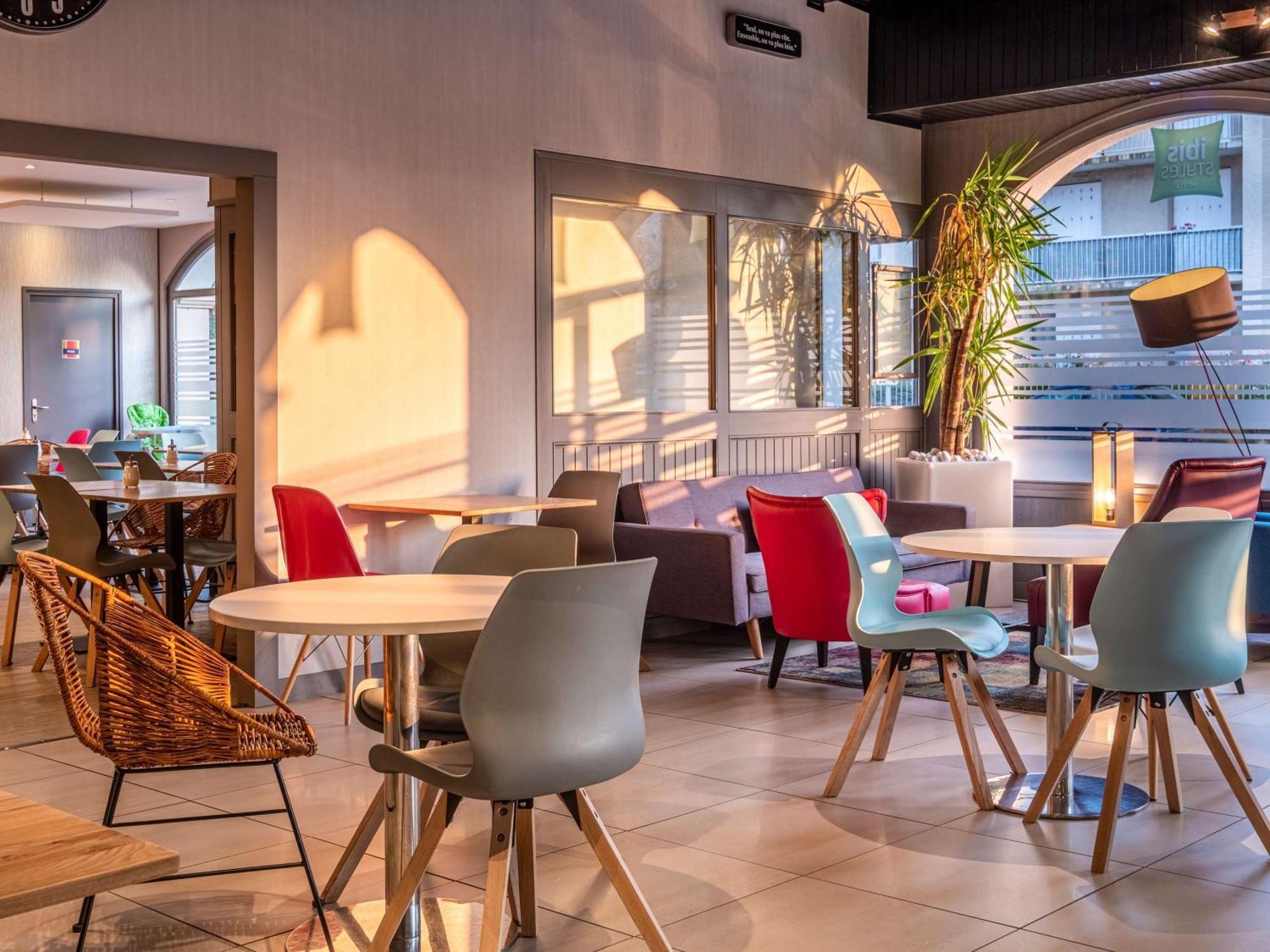 Ibis Styles Blois Centre Gare Hotel Bagian luar foto