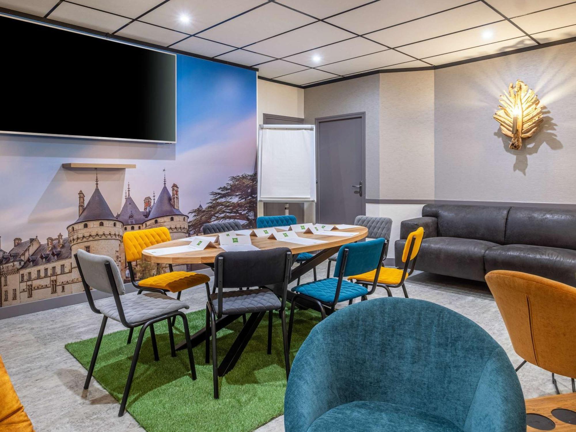 Ibis Styles Blois Centre Gare Hotel Bagian luar foto