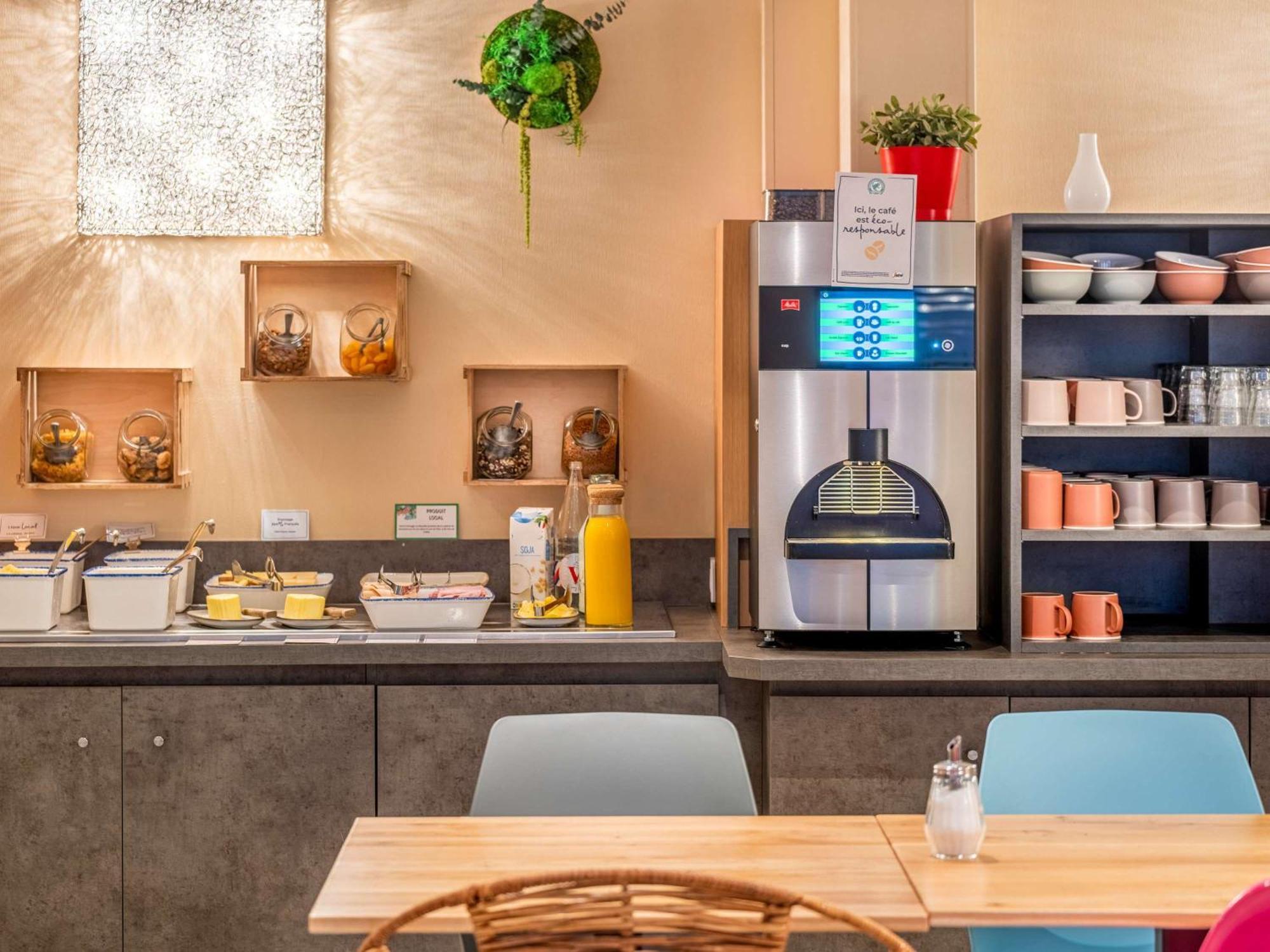 Ibis Styles Blois Centre Gare Hotel Bagian luar foto